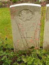 Etaples Military Cemetery - Gilbert, John Sidney